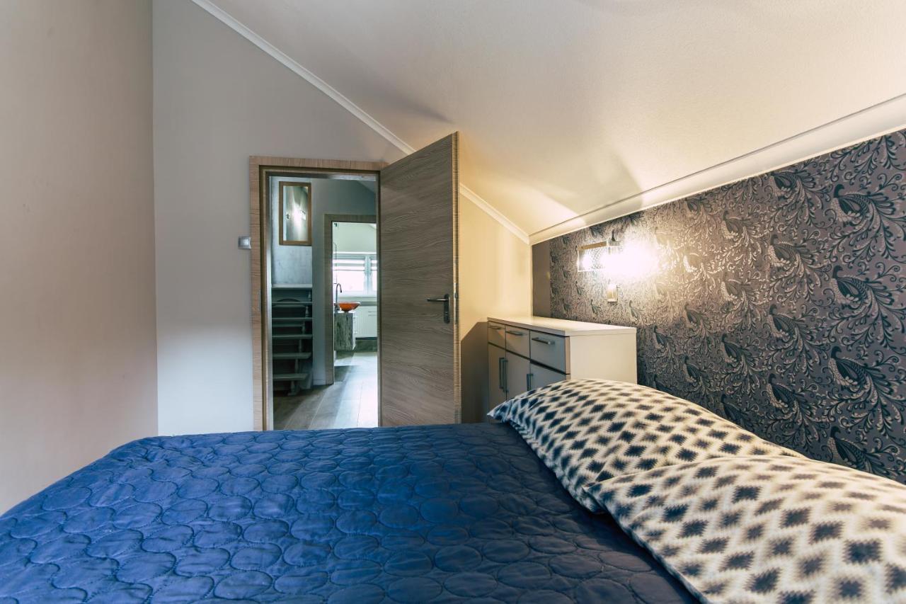 Apartamenty Jablonowa Zielona Góra Exteriör bild