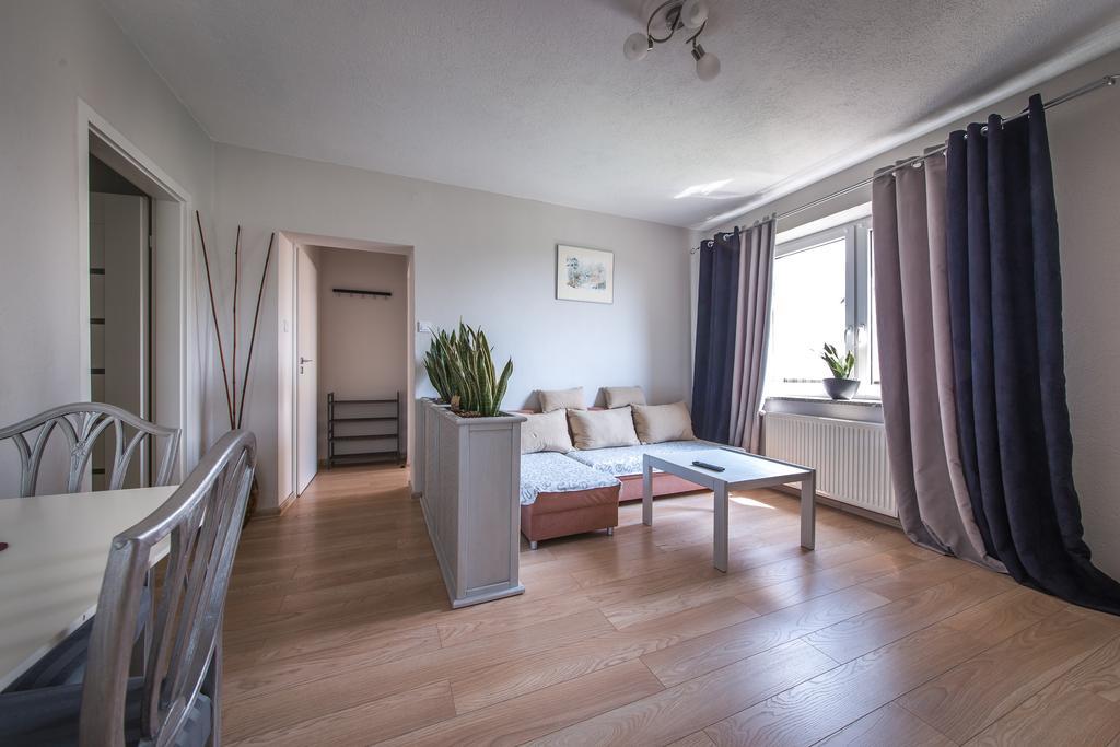 Apartamenty Jablonowa Zielona Góra Exteriör bild