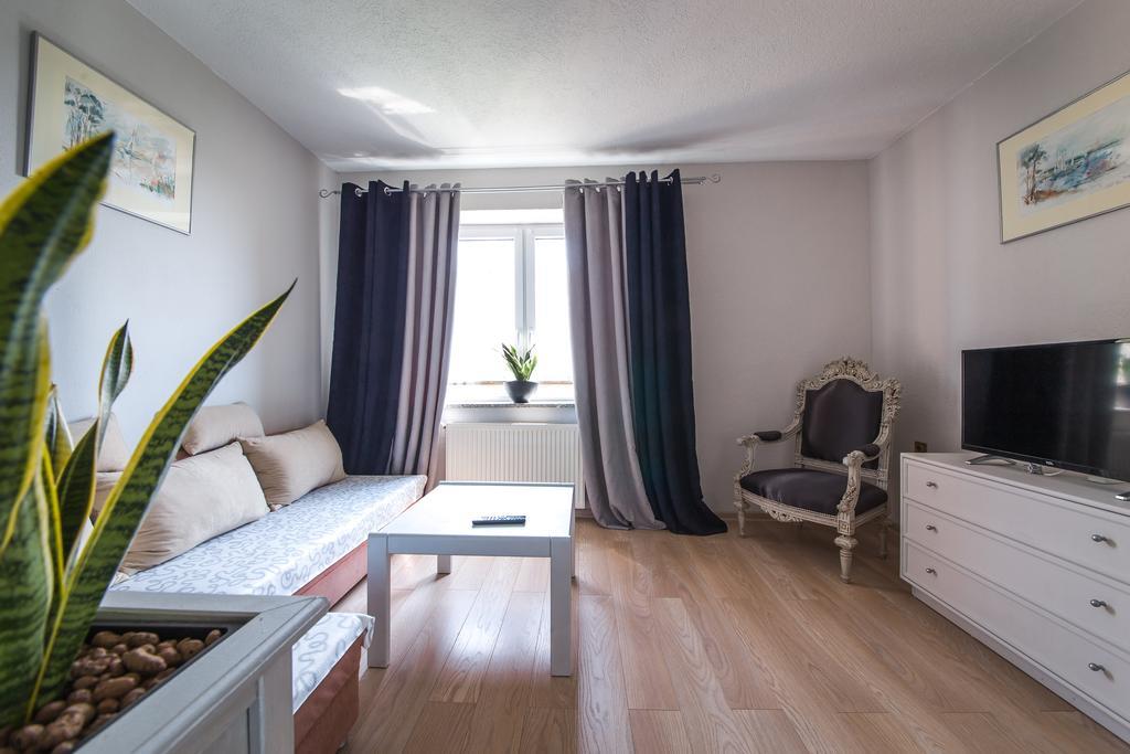 Apartamenty Jablonowa Zielona Góra Exteriör bild